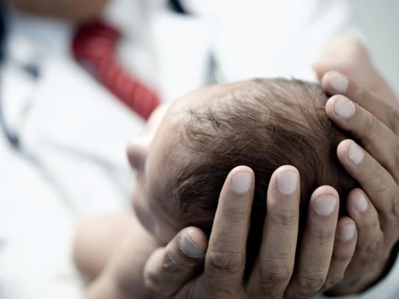 Минздрав: объем головы новорожденных в районе Хайфы не отличается от среднего по стране