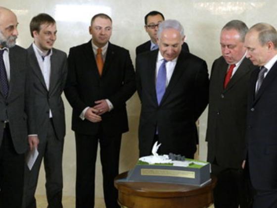 Путин приедет в Израиль в мае 2012 года на открытие памятника воинам Красной Армии