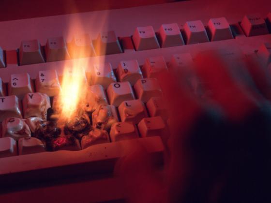 Компьютеры полиции отключены от интернета из-за 