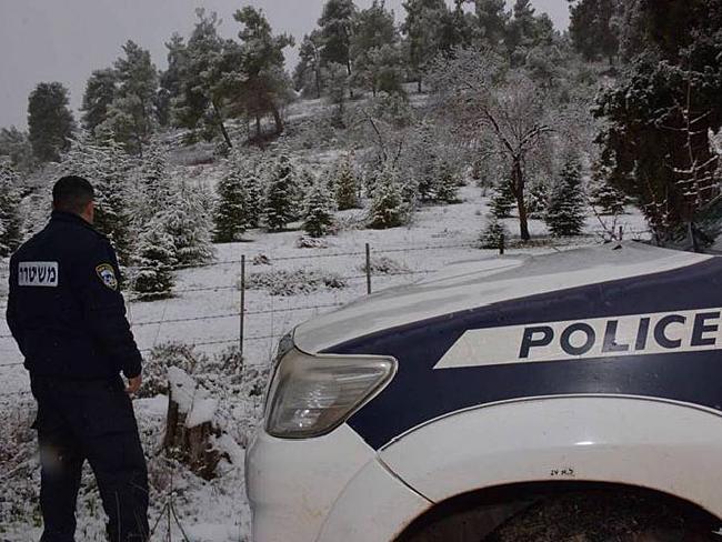 Полиция открыла все дороги на севере страны, закрытые из-за снегопада