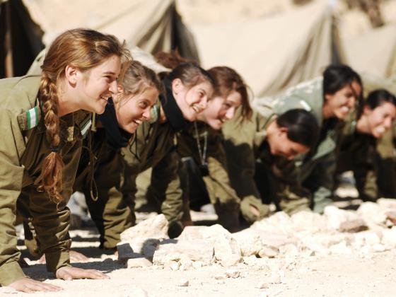 The Sun: самые сексуальные девушки в армии Румынии, израильтянки шестые