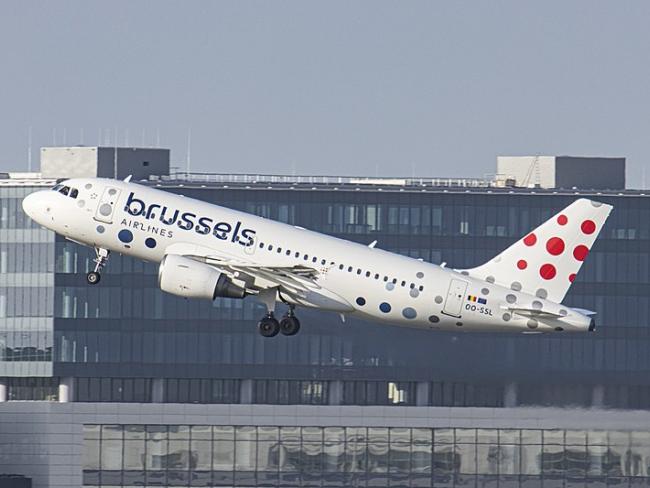 Самолет, летевший из Тель-Авива в Брюссель, сделал вынужденную посадку в Турции