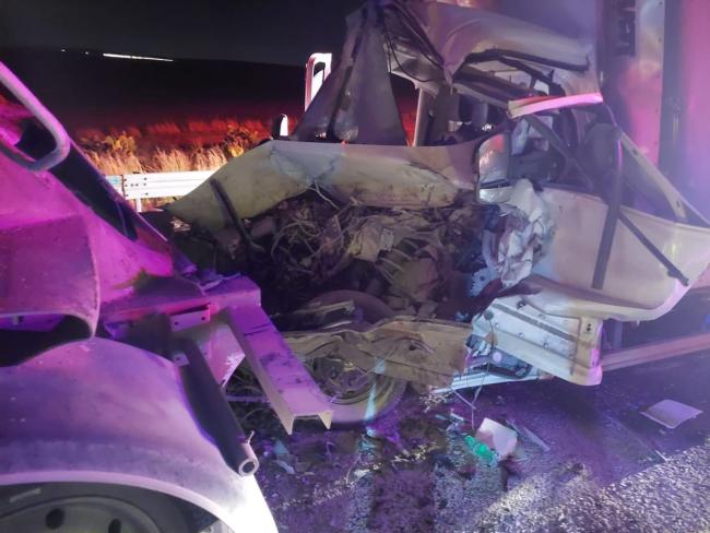 На 6-й трассе в районе Кирьят-Гата столкнулись два грузовика, один человек погиб