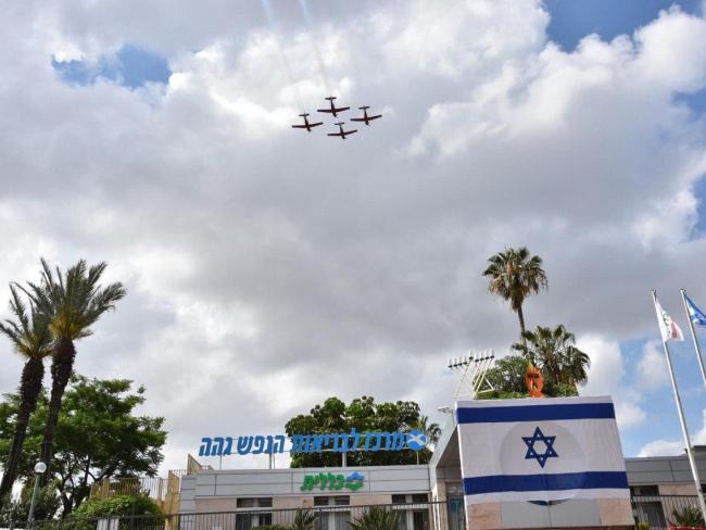 Над Израилем проходит малый парад ВВС, приуроченный ко Дню независимости
