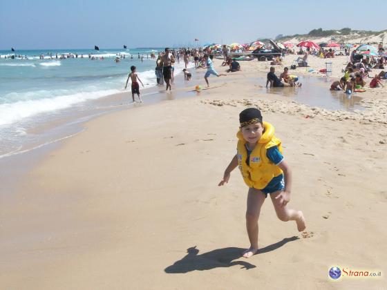 В Израиле официально открывается купальный сезон