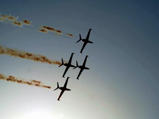 Италия передала Израилю тридцатый учебный самолет «Лави»