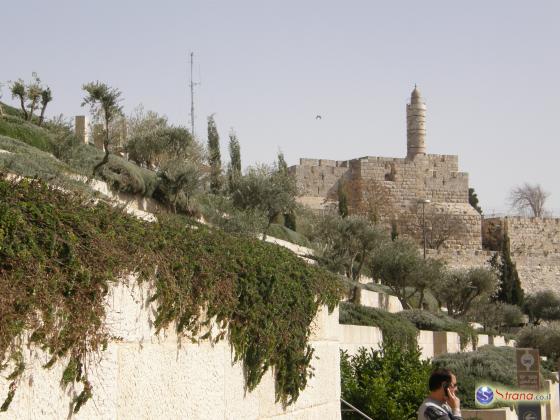Мэрия Иерусалима изучит вопрос о чрезмерно громких муэднзиах