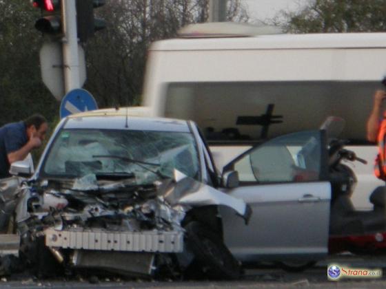 Бейт-Шеан: Грузовик и легковая машина столкнулись лоб в лоб: погибла женщина