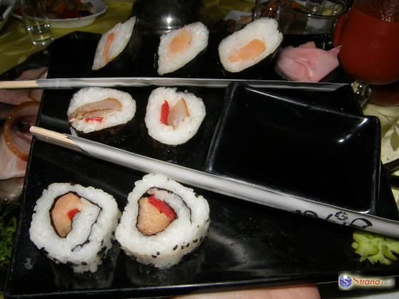 Ресторан Либермана: суши, поданные на обнаженном теле