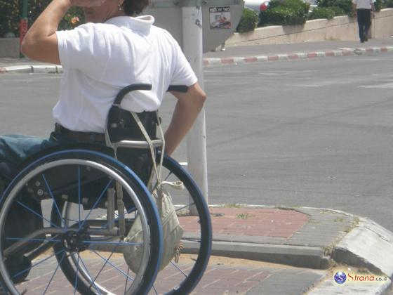 Араб избил пенсионера в инвалидном кресле, мешавшего проехать его автомобилю