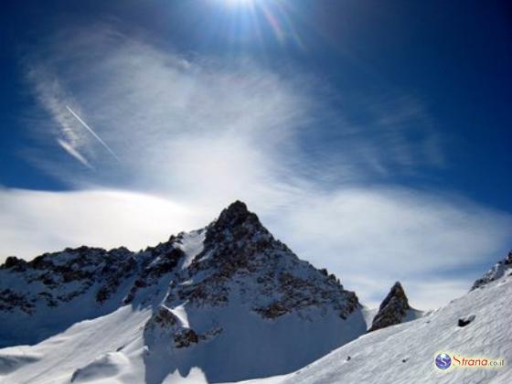 Израильский турист получил тяжелые травмы во время восхождения на Эверест