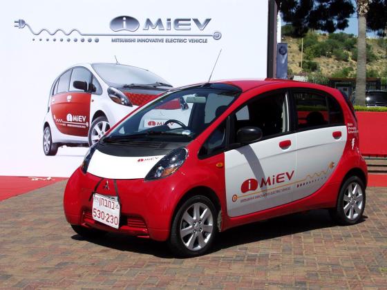 Минтранс разрешил импорт электромобилей Mitsubishi в Израиль