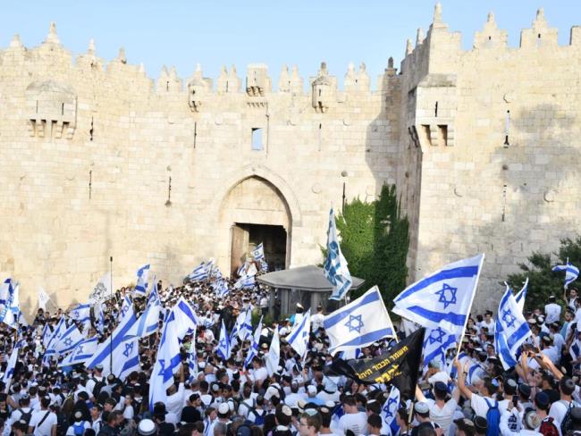 СМИ: Марш с флагами в Иерусалиме пройдет через мусульманские кварталы. ХАМАС угрожает