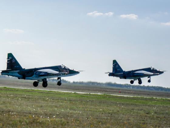 Сирия переместила свои боевые самолеты ближе к российской базе 