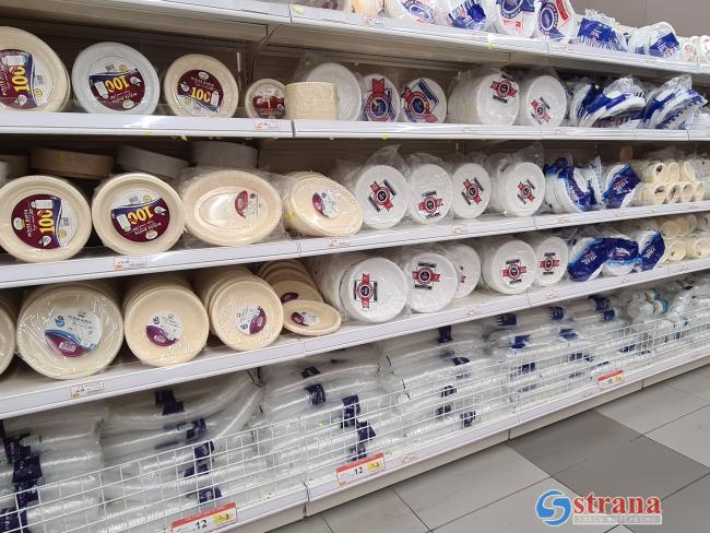 Кнессет внес изменения в постановление о налогообложении пластиковой посуды