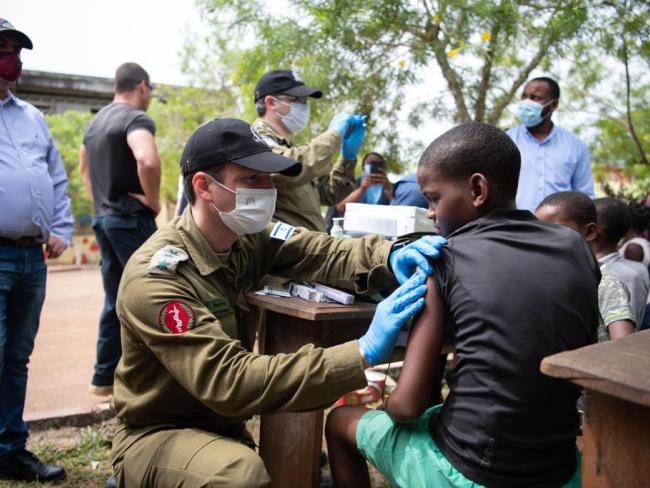 Израильские военные приняли участие в гуманитарной операции и стали «рыцарями Экваториальной Гвинеи»
