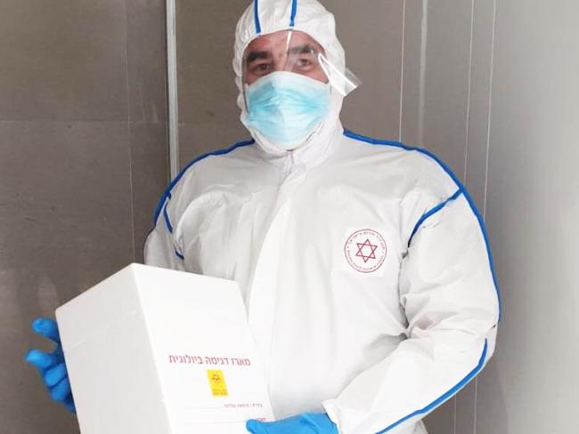 В Израиле выявлено десять случаев заражения новым штаммом коронавируса