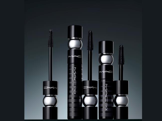 M.A.C воплотил ваши фантазии о макияже в новой туши Stack Mascara с двумя «умными» щеточками