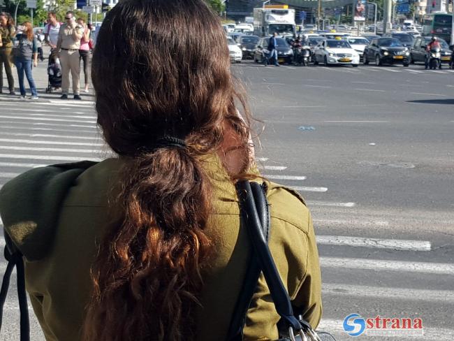 Еврейский университет извинился перед студенткой, которая подверглась нападкам за форму ЦАХАЛа