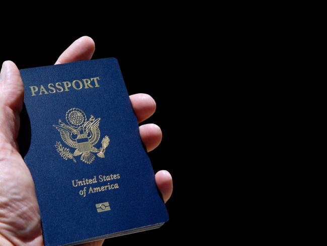 США впервые за 10 лет меняют тест на гражданство