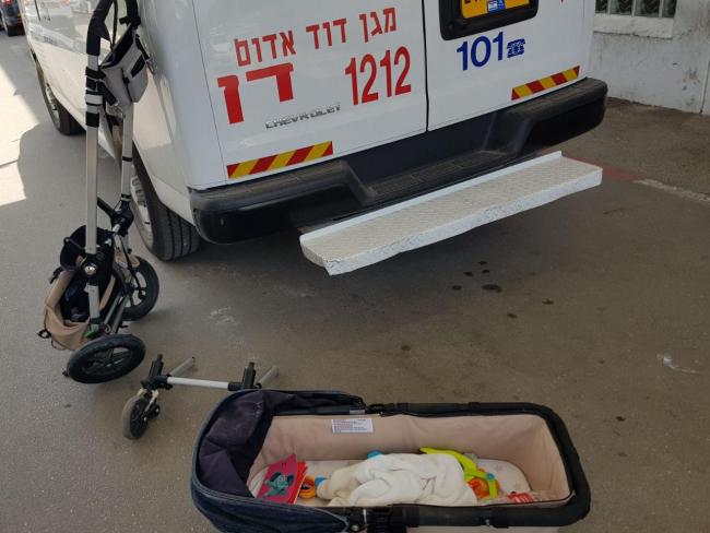 В Тель-Авиве автомобиль сбил мать с младенцем