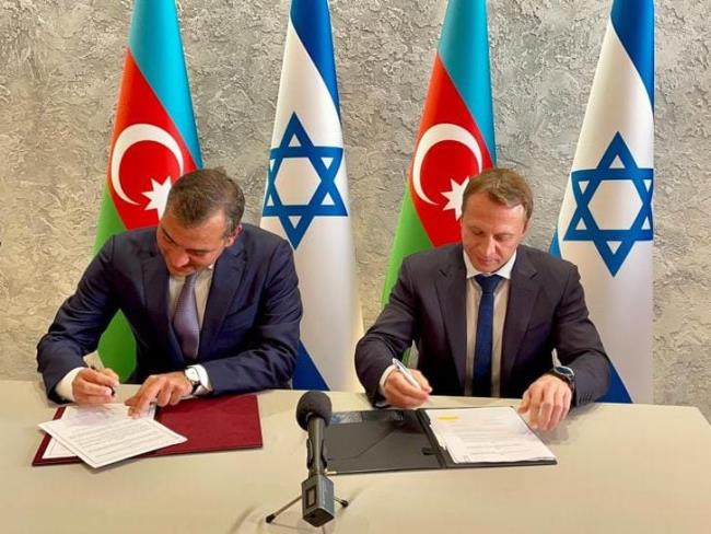 Министр туризма Развозов вылетел с официальным визитом в Азербайджан
