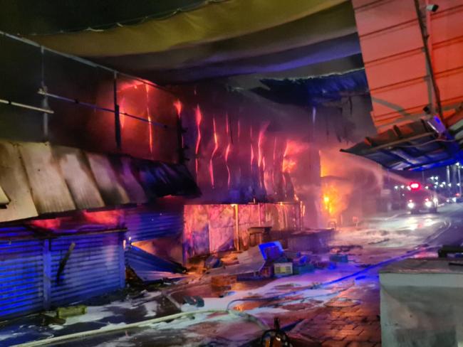 На городском рынке в Тверии вспыхнул сильный пожар
