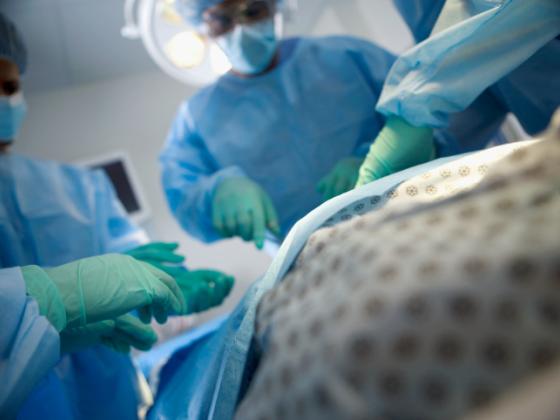 Израильские врачи прекратили оперировать