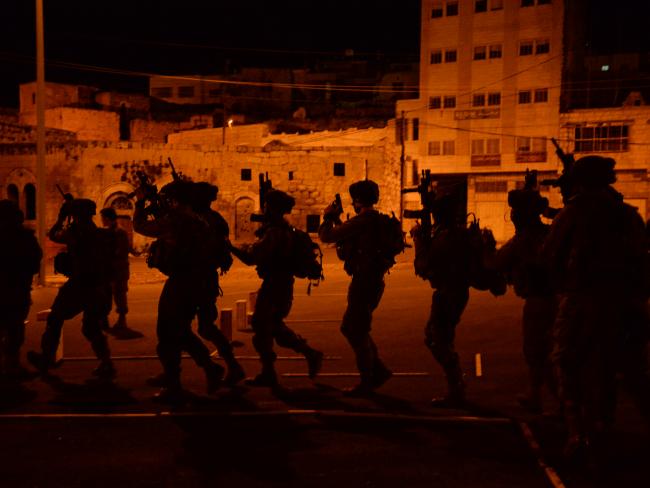 Перестрелка в Дженине: в столкновении с израильским спецназом убиты двое сотрудников спецслужб ПА и террорист