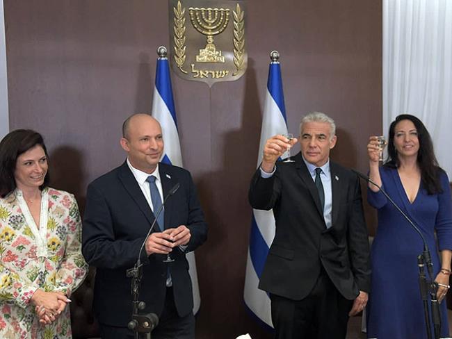 Смена премьер-министра Израиля: Беннет передал власть Лапиду