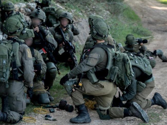 Армия обороны Израиля возобновляет учения резервистов