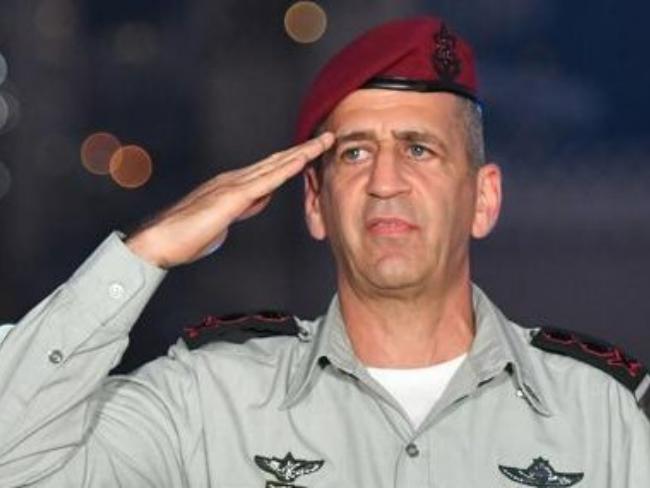 Бени Ганц намерен продлить на год каденцию Авива Кохави на посту начальника Генштаба