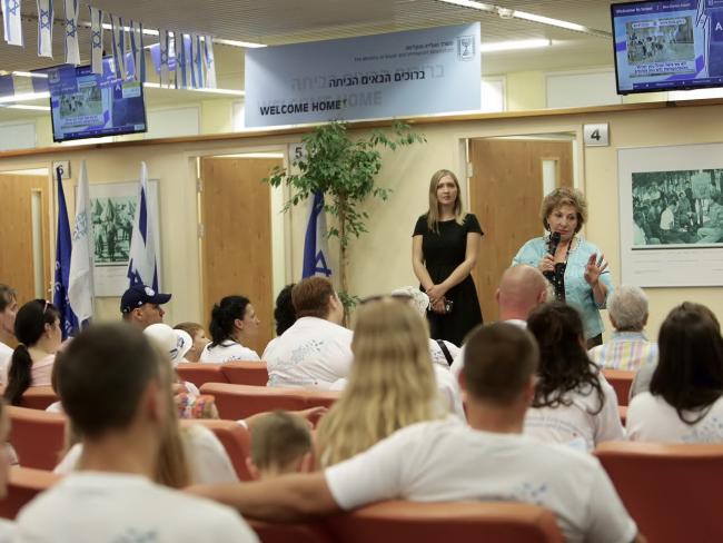 199 новых репатриантов из Украины прибыли в Израиль