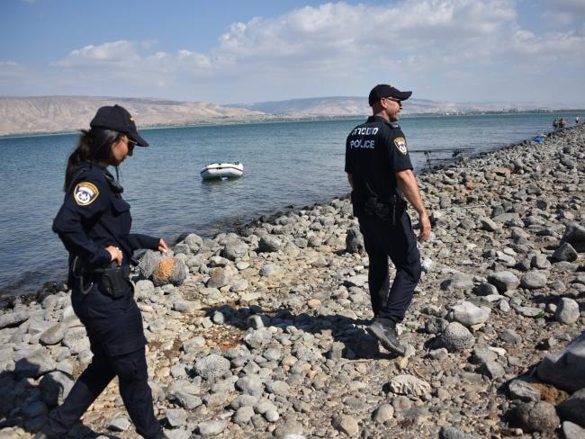 На берегу Кинерета обнаружено тело мужчины