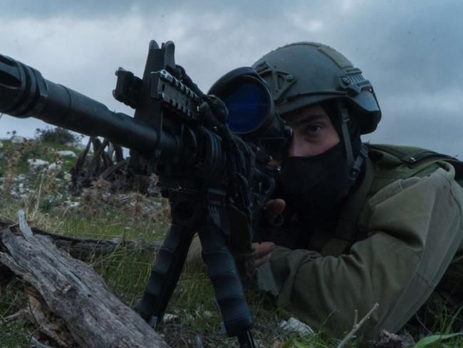 Снайперы ЦАХАЛа готовятся стрелять по лодыжкам подстрекателей на границе Газы