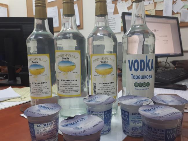 В Бат-Яме конфискованы 100 бутылок опасного для жизни алкоголя