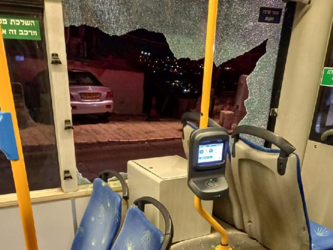 В Иерусалиме «каменной атаке» подвергся рейсовый автобус