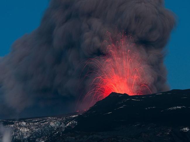 Семья погибла в кратере вулкана