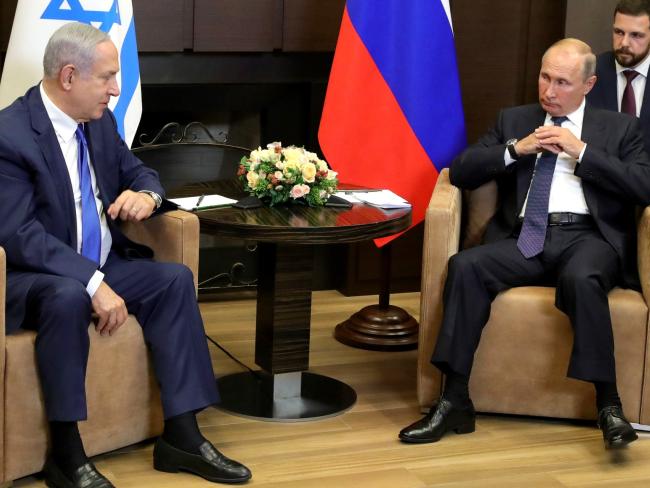 Владимир Путин опоздал на встречу с Биньямином Нетаниягу в Сочи