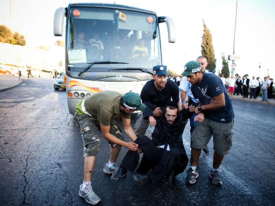 Ультраортодоксы угрожают парализовать движение в городах Израиля