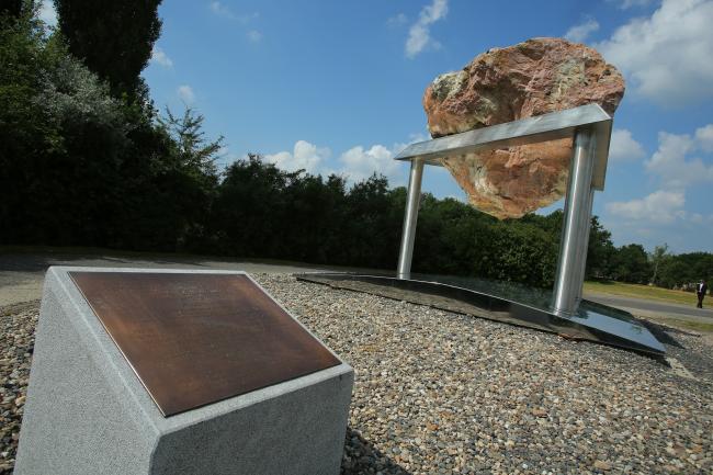 Монумент в память о жертвах концентрационного лагеря Терезиенштадт в Терезине