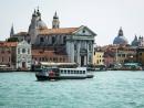 Венеция начала взимать специальный налог с туристов, но не со всех и не сразу