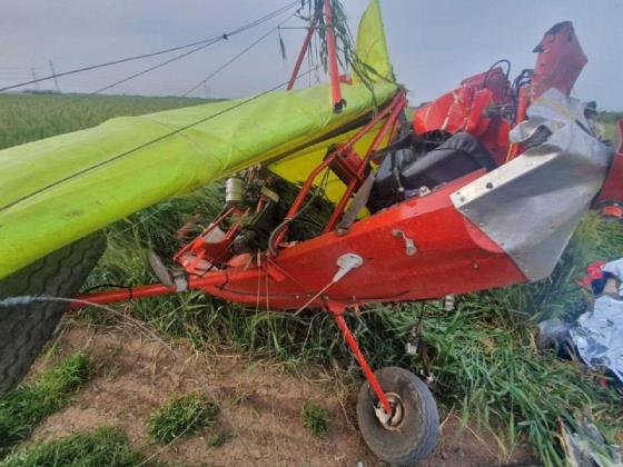 В долине Хефер потерпел крушение легкомоторный самолет; пилот погиб
