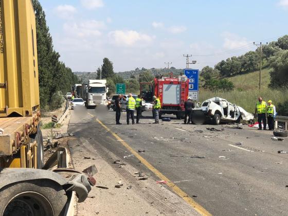 В результате ДТП в районе перекрестка Мегидо погиб водитель фургона