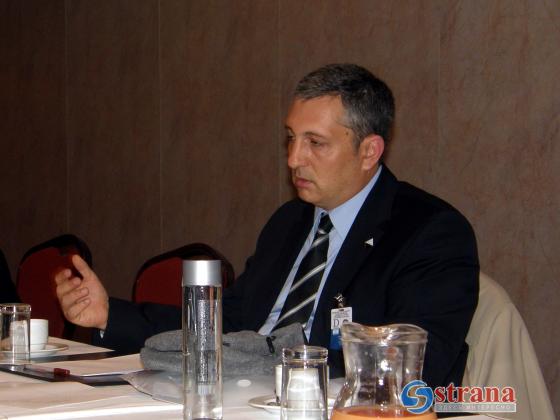 «Mаарив»: Нир Хефец был уволен из канцелярии премьер-министра по рекомендации ШАБАКа
