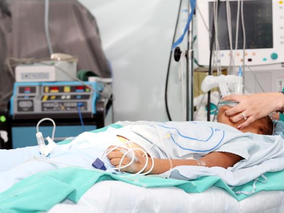 Израильские врачи спасли младенца из Газы - и еще более 4700 детей из стран третьего мира