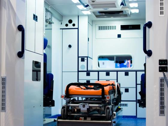 Через три континента за 40 часов: герой теракта в Австралии доставлен в Израиль для лечения