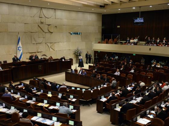 Арабский список получит два места в комиссии Кнессета по иностранным делам и обороне