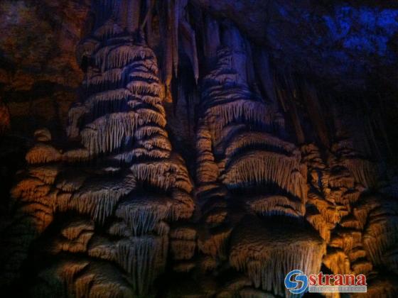 Уникальная находка: в Рош ха-Аине строители обнаружили сталактитовую пещеру