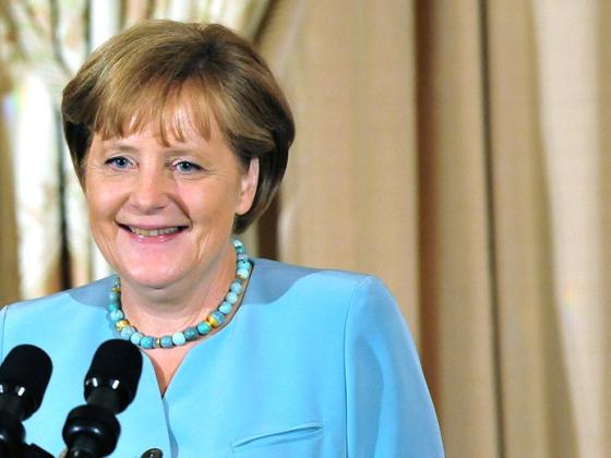 Меркель считает положение евреев в Германии опасным